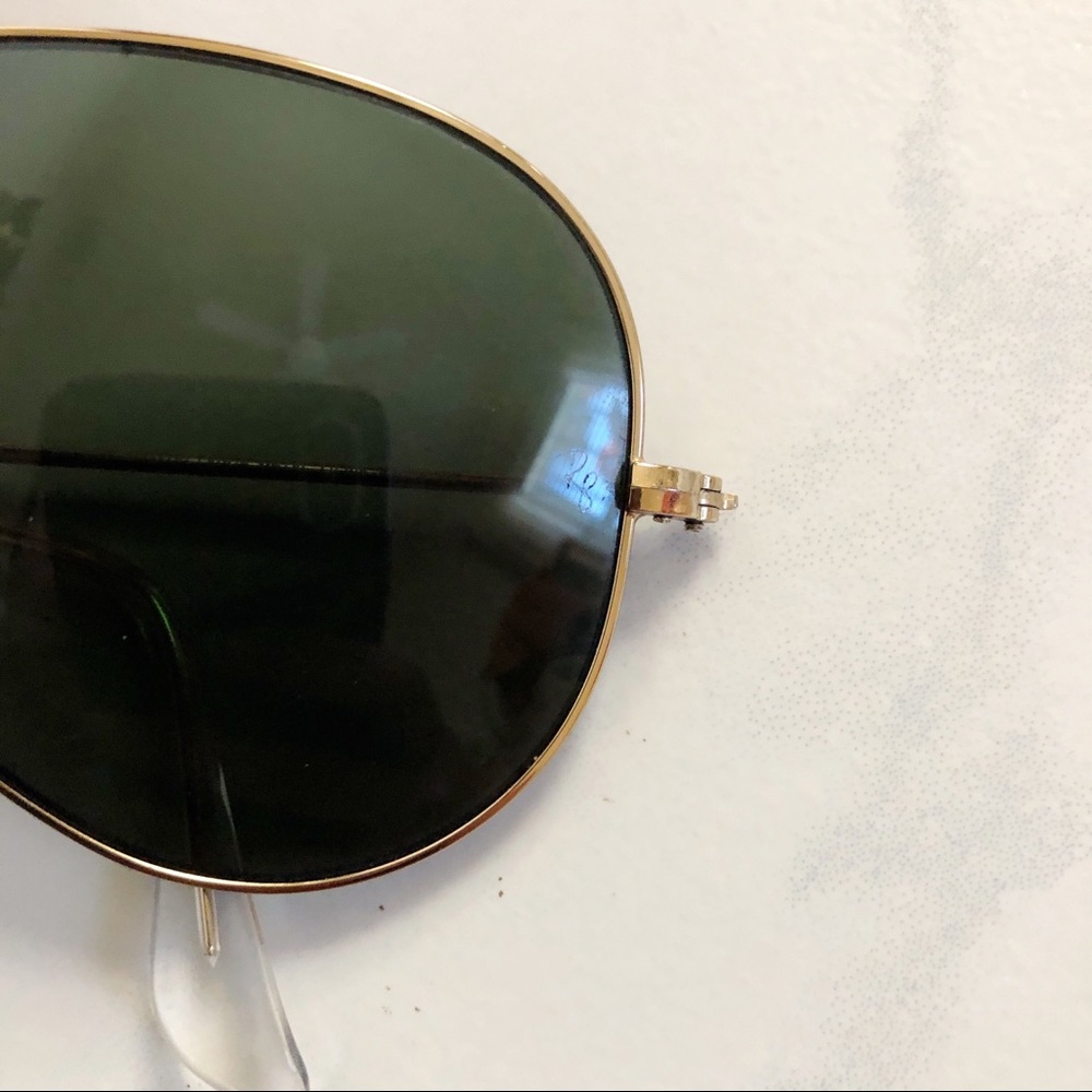 Ray-Ban Classic Aviators - Picture 3 of 7
